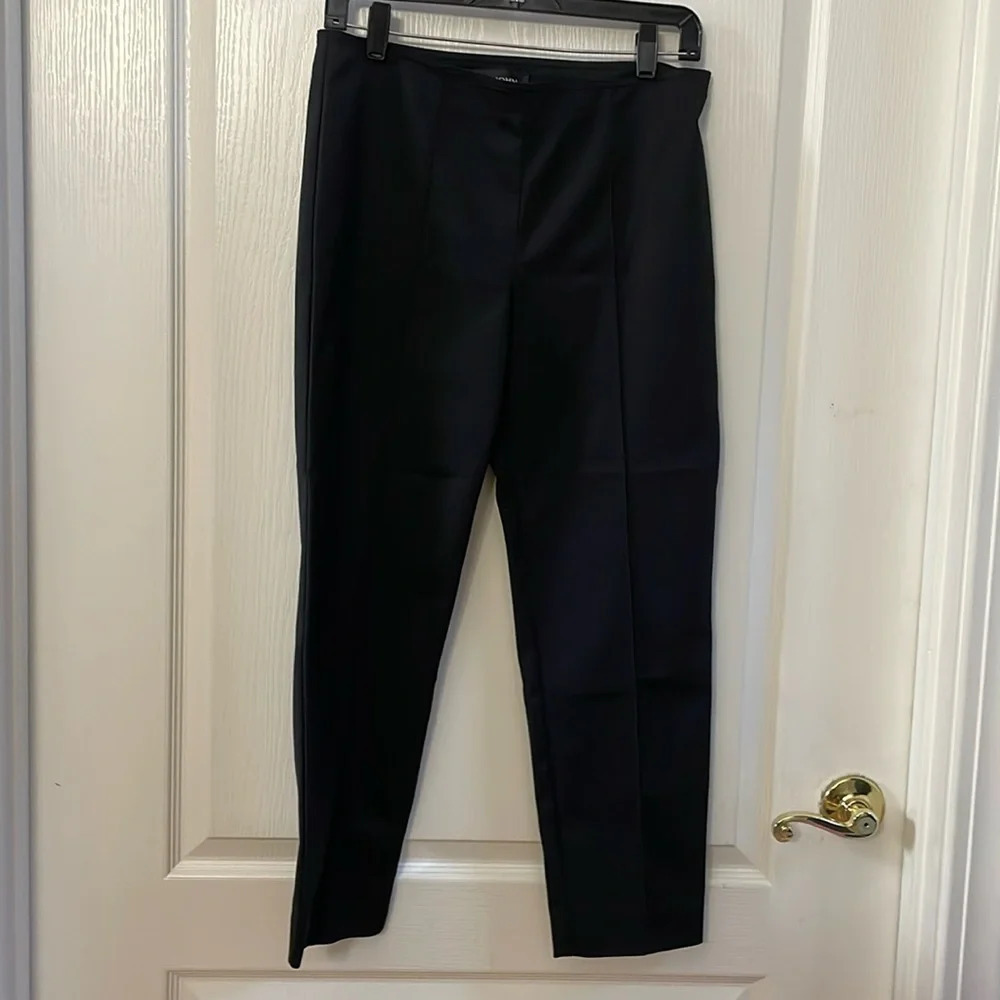 St. John Black Straight Leg Pants Size 4